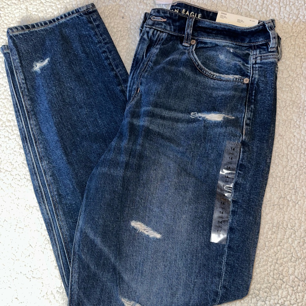 Nwt American eagle mom jeans